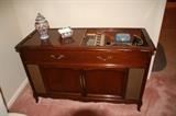 Imperial Magnavox Stereo 