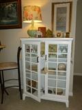 Nice pane glass door white cabinet