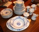Liling Fine China Set