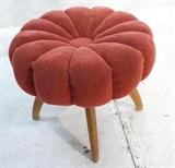 Lot 859:  Heywood Wakefield Poof Vanity Stool Bench. Swivels. Tufted pink upholstery. Marked.: Dimensions:  H: 117 inches: W: 20 inches: D: 20 inches --- 