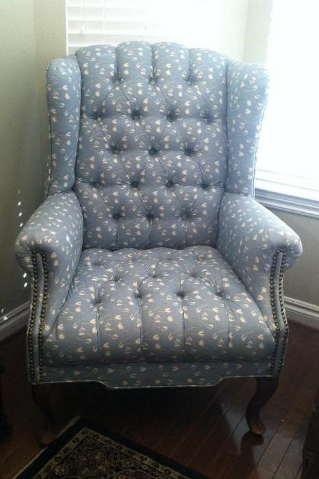 WING BACK CHAIR WITH NAIL HEAD TRIM