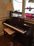                  Roland piano/keyboard