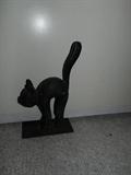 antique scaredy cat doorstop