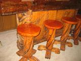 Outstanding 8 foot White Oak Log Bar w/ 4 Stools (Chain Saw), very nice!