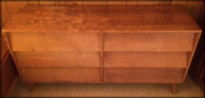 Mid Century chest of drawers !