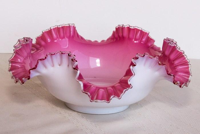 Fenton Silvercrest, dark pink and white, large bowl