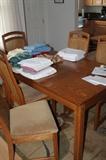 Dining Room Table & Chairs