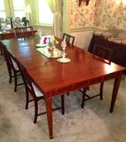 HEPPELWHITE DINING TABLE