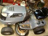 EXCELLENT WORKING CRAFTMANS RIDING LAWN MOWER