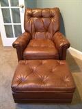 NICE LEATHER CHAIR WITH OTTOMAN