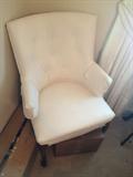 LEATHER CHAIR