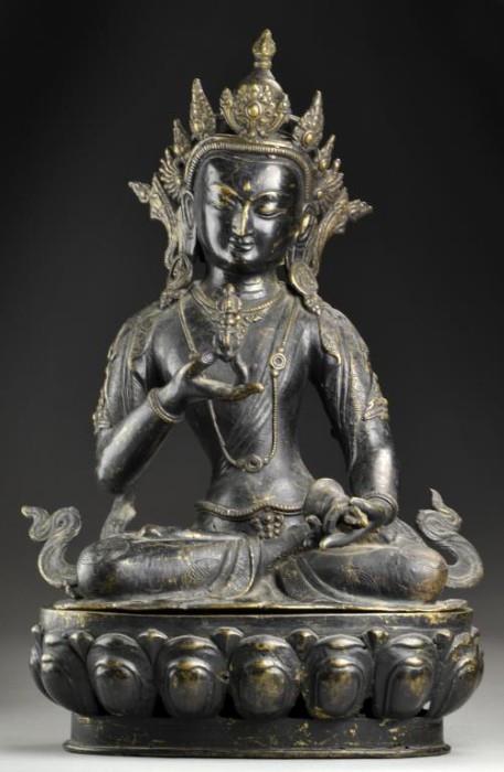 30.	Large Antique South East Asian Bronze Buddha