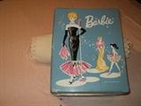 Vintage Barbie case with dolls and clothes!!