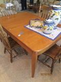 Vintage table - exquisite pottery