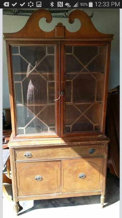 3/4 hutch 6ft tall Only $125.00