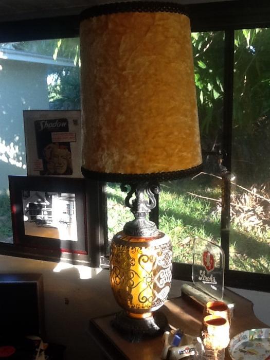 very cool vintage table lamp $75.00