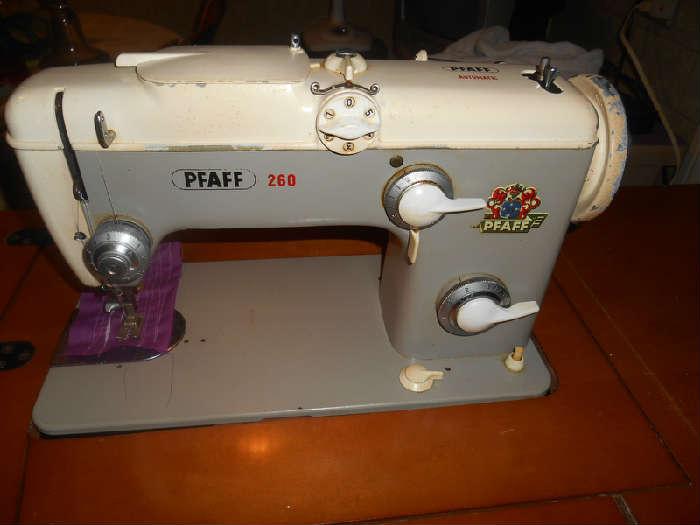 Pfaff sewing machine w Original wooden cabinet & accessories...Works great....Needs cleaning