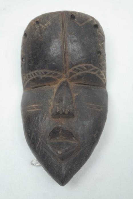 74	Antique Bassa Child's Mask