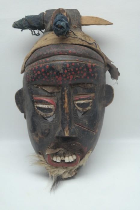 101	Antique African Mask
