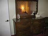 Matching dresser and mirror for full size bedroom suite