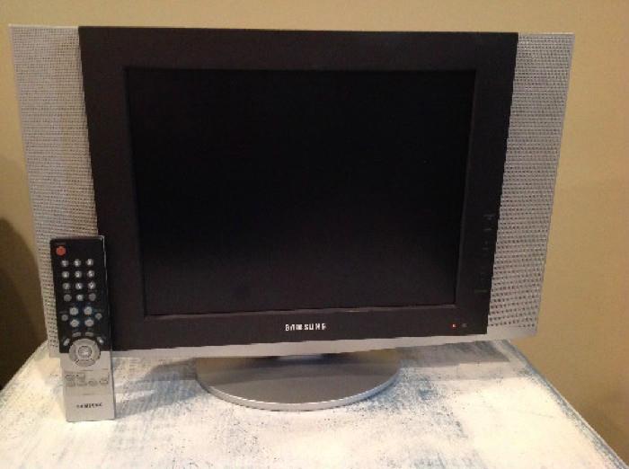 Flatscreen TV with original remote