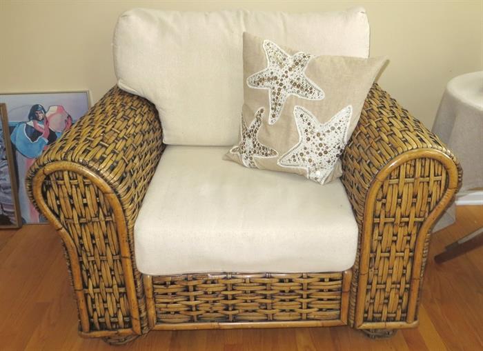 Rattan wide chair