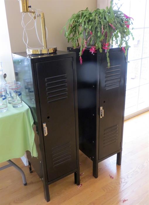 Locker cabinets