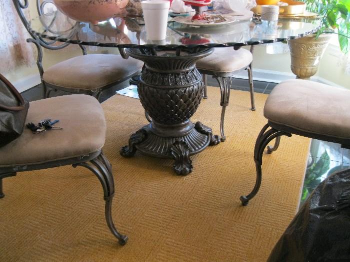 table with 4 matching chairs