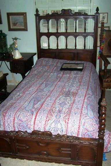1920 twin size bed