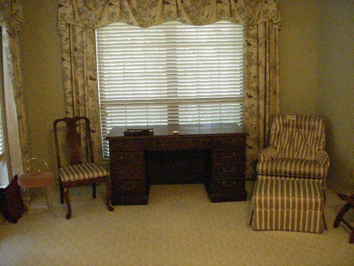 Desk, side chair and small bedroom chair