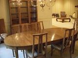 Dining room table, 3 leaves and 6 chairs