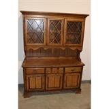 Beautiful Bassett china hutch with 3 drawers, 3 lower level doors, and 3 top hutch doors