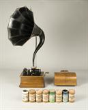 Lot 693:
Edison Model F Cylinder 2-4 Minute Phonograph