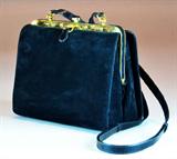 40. JUDITH LEIBER- LOUIS VUITTON- CHANEL – NICE ESTATE COLLECTION.