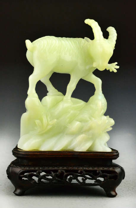 12.	Chinese Qing Carved Jade Ram