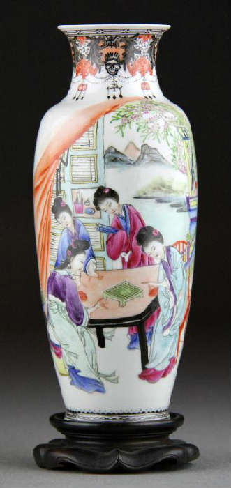 40.	Chinese Republic Famille Rose Porcelain Vase