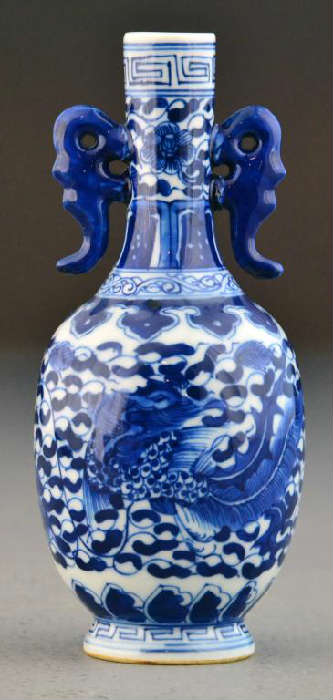 38.	A Fine Chinese Qing Blue And White Porcelain Vase