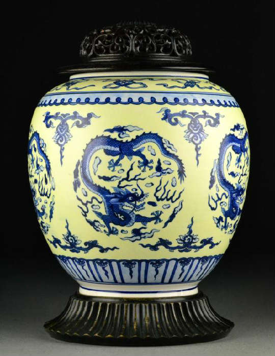 46.	Chinese Qing Ming Style Blue & Yellow Porcelain Jar