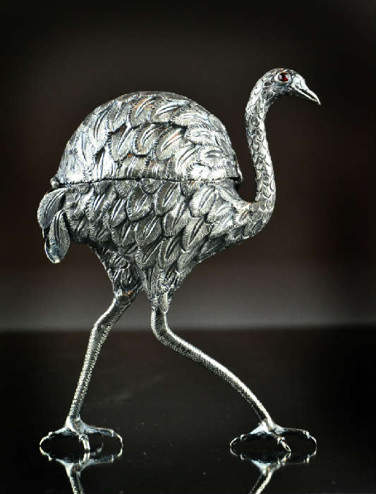 1.	An English Sterling Emu Form Box