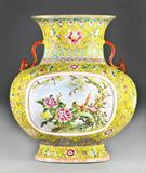 19. An Impressive Chinese Republic Period Porcelain Vase