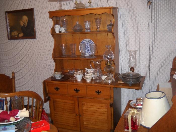 Maple China Hutch