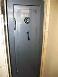 Gun/Jewelry Safe