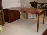 SAGINAW SERVING BUFFET W/4 LEAFS
$375