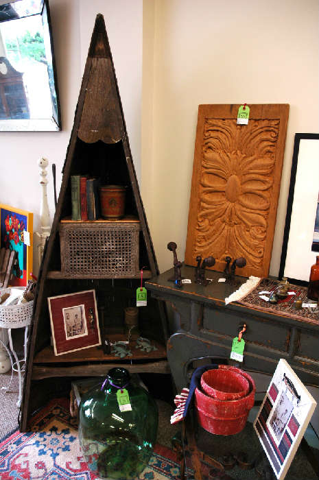 Up cycled Canoe into bookshelf