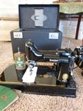 Singer Featherweight Sewing machine