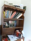 Bookcase/hutch