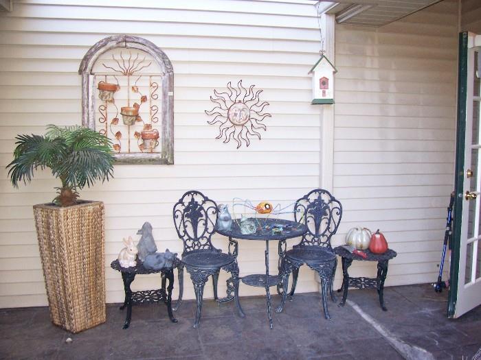 Sweet iron bistro set - great for a small space