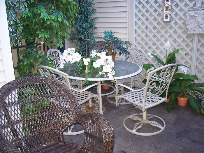 Good, heavy patio set - table/4 chairs