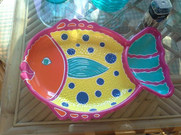 Fish plastic party platter