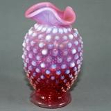 Early American Pressed Glass, Hobb Nail Cranberry and opalescent vase.
Condition: Very Good
Shipping: Yes
Size: 3 1/2"